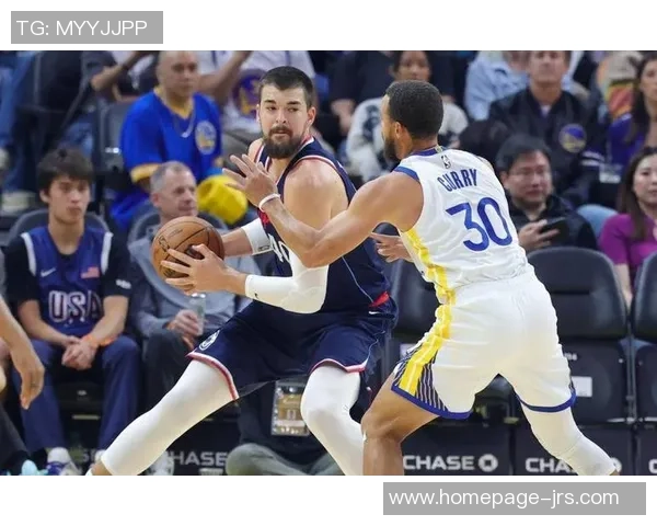 CCTV5直播勇士与快船激战分析精彩瞬间与球员表现全景回顾 CCTV5直播勇士与快船激战分析精彩瞬间与球员表现全景回顾